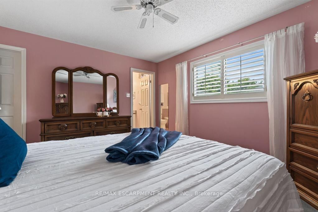 1141 Lockhart Road • Burlington, ON photo 23