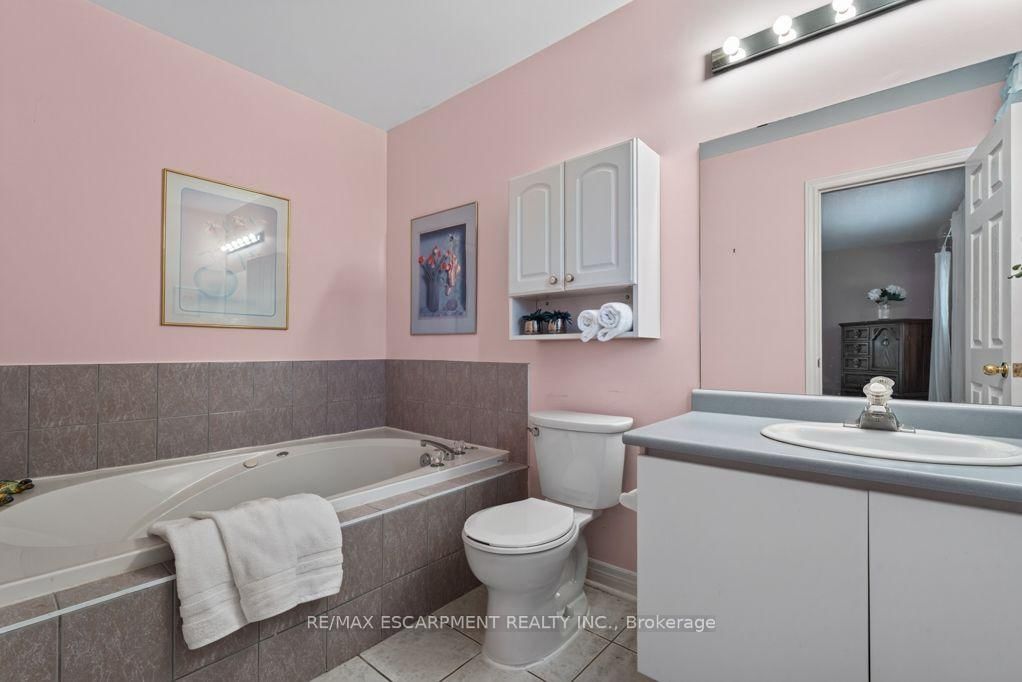 1141 Lockhart Road • Burlington, ON photo 24