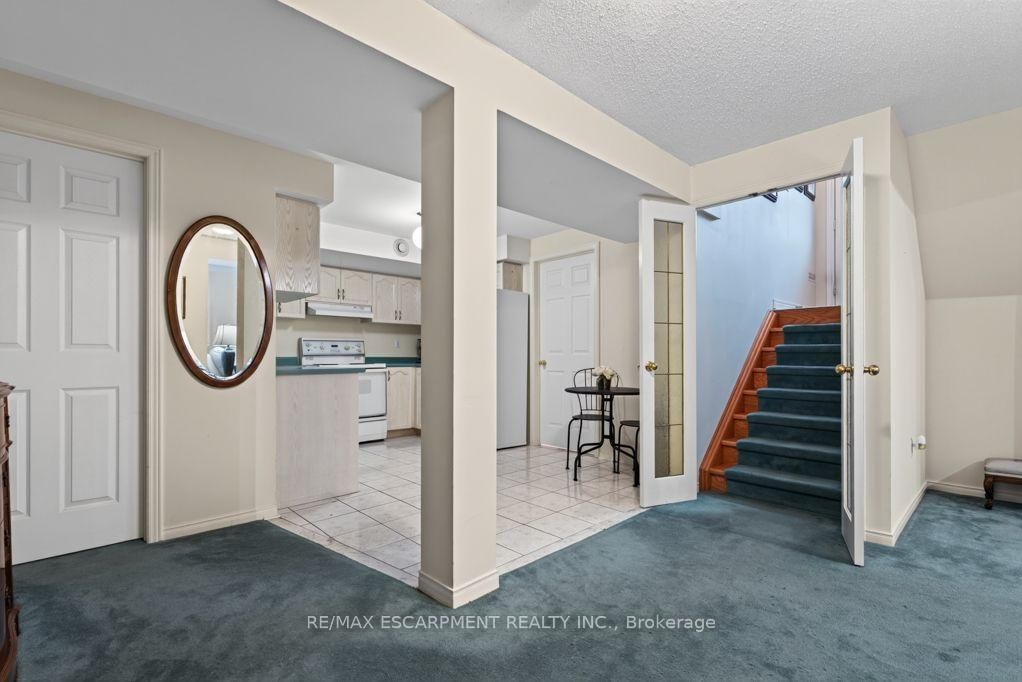 1141 Lockhart Road • Burlington, ON photo 25