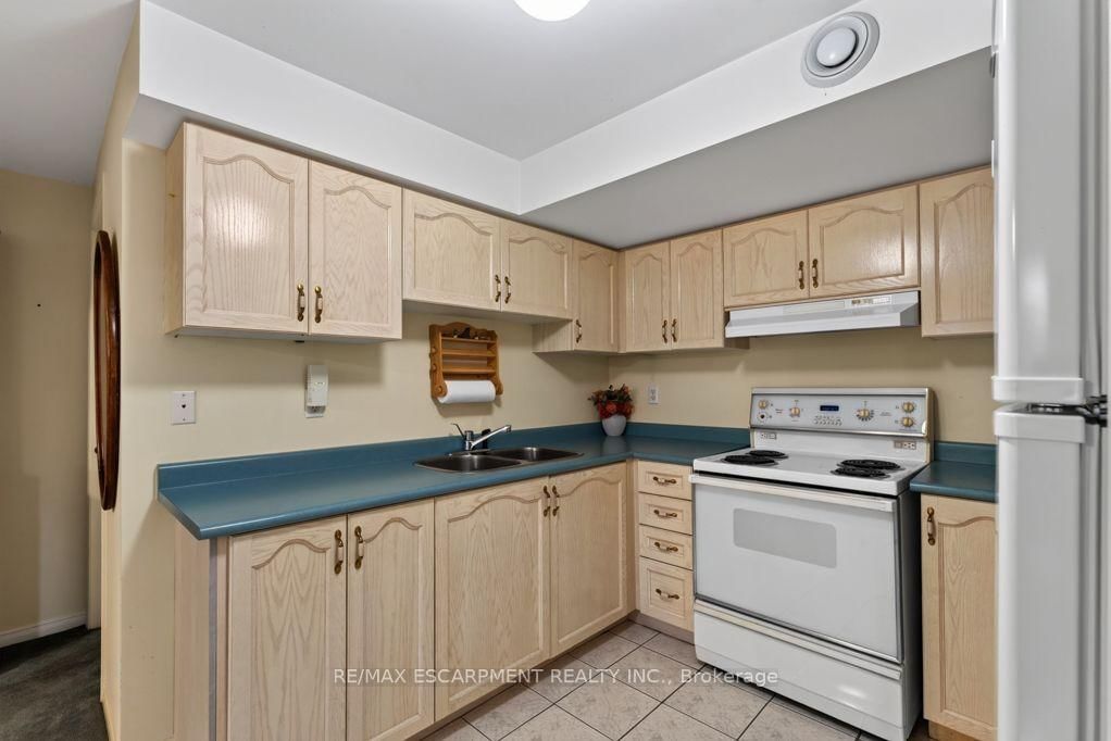 1141 Lockhart Road • Burlington, ON photo 27