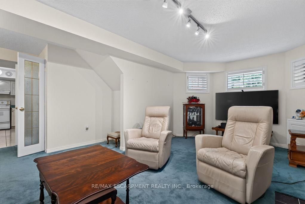 1141 Lockhart Road • Burlington, ON photo 31