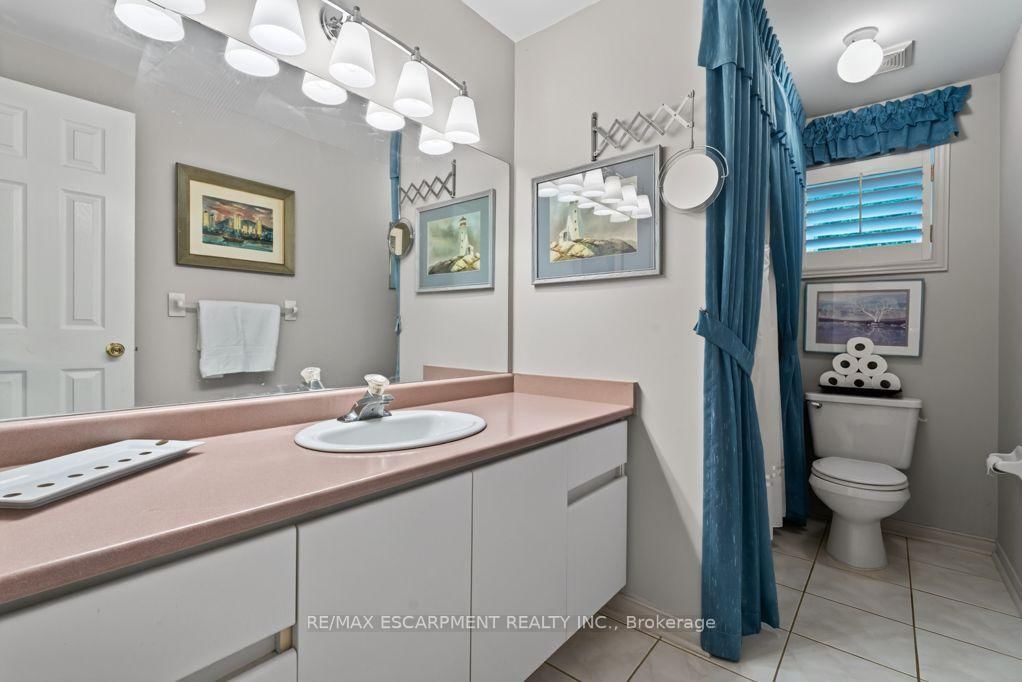 1141 Lockhart Road • Burlington, ON photo 33