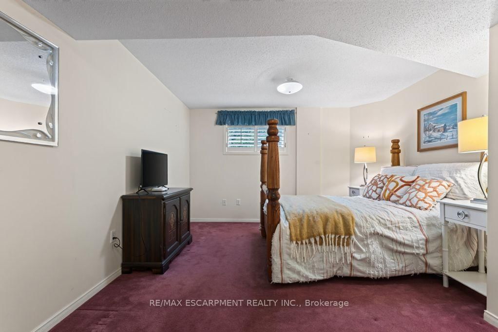 1141 Lockhart Road • Burlington, ON photo 35