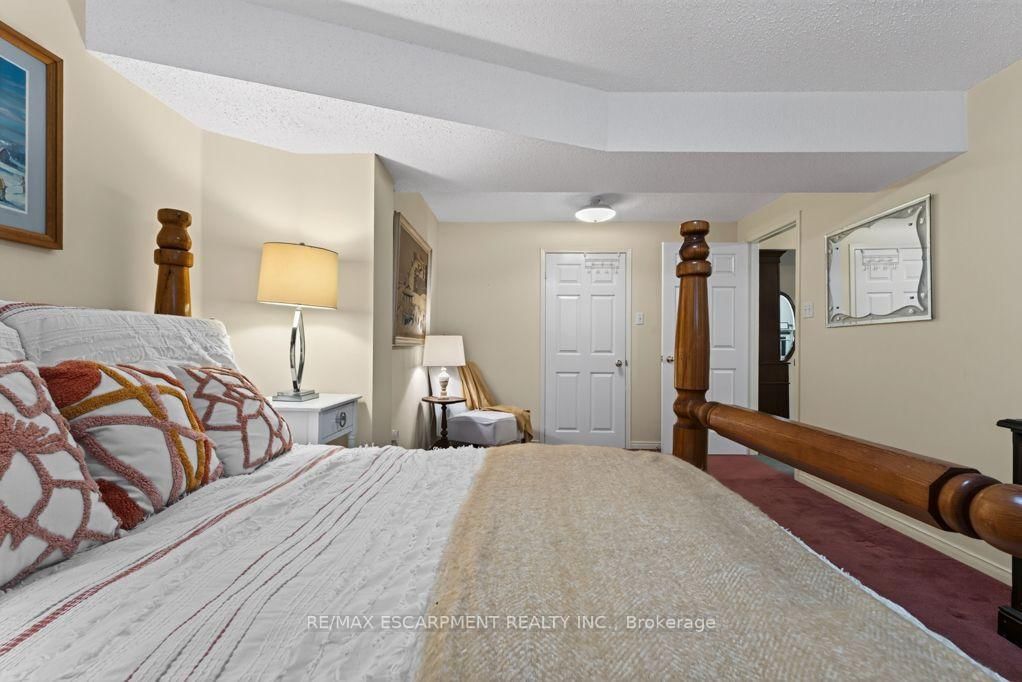 1141 Lockhart Road • Burlington, ON photo 36