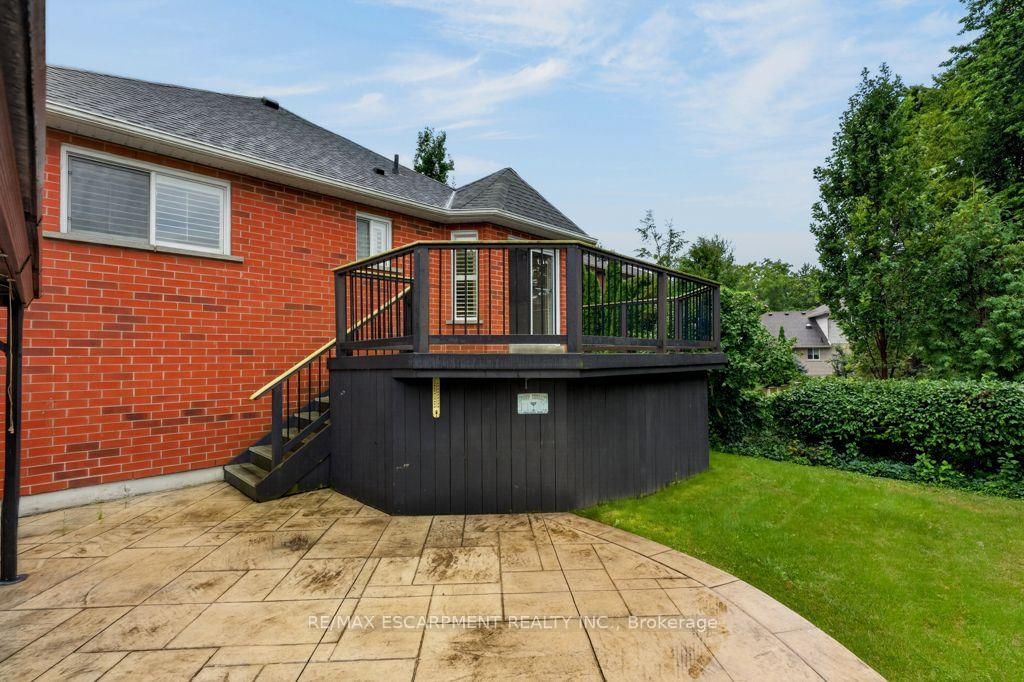 1141 Lockhart Road • Burlington, ON photo 39