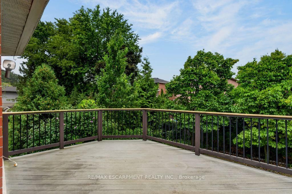 1141 Lockhart Road • Burlington, ON photo 44