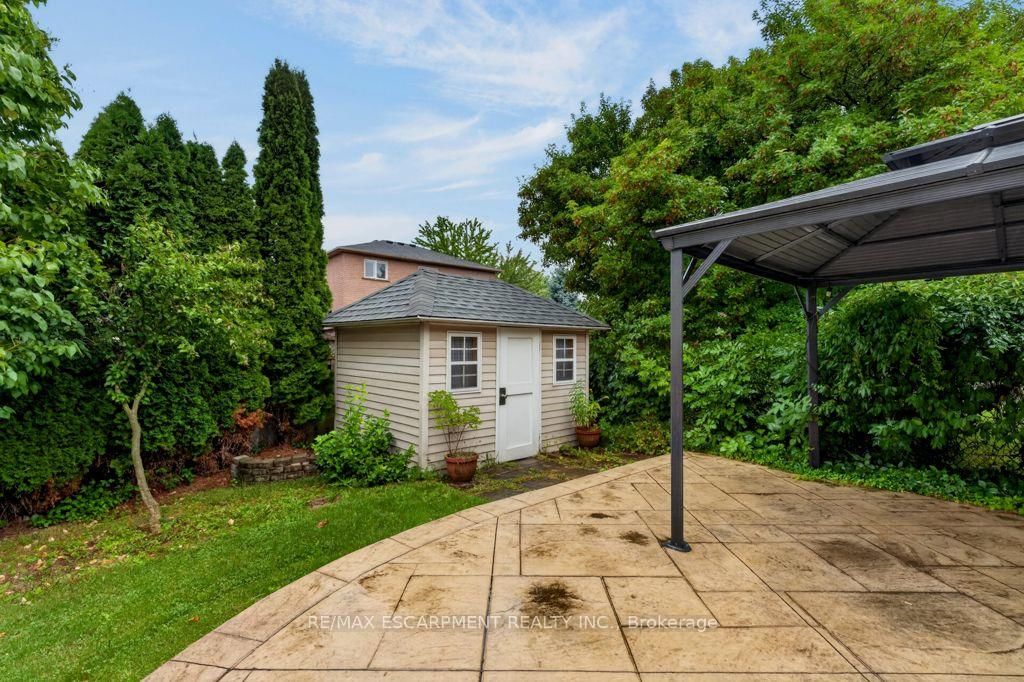 1141 Lockhart Road • Burlington, ON photo 45