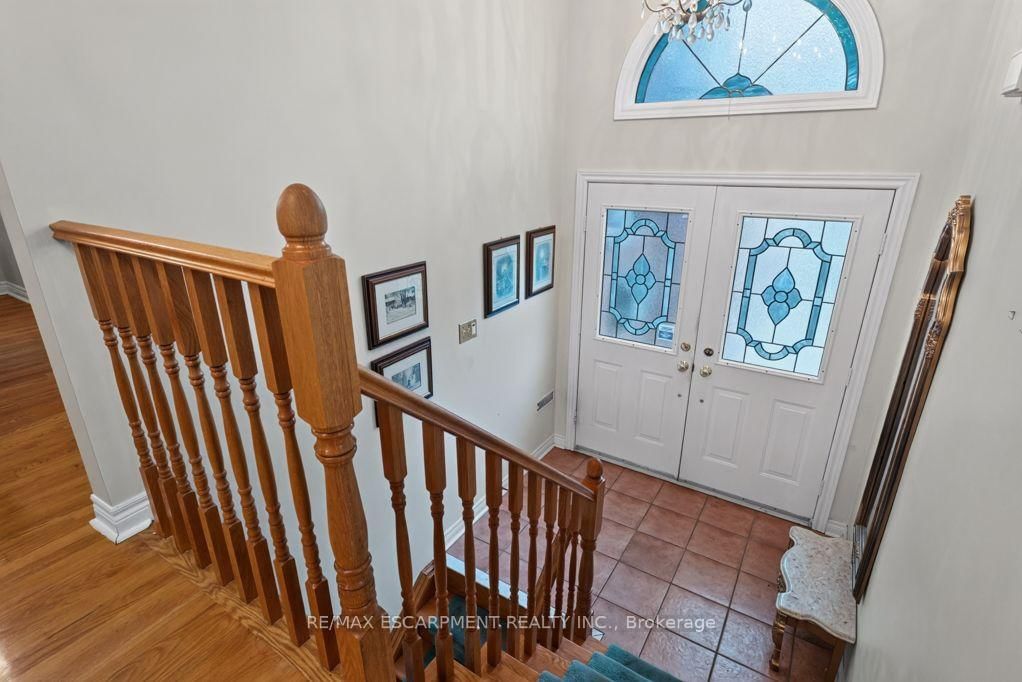 1141 Lockhart Road • Burlington, ON photo 5