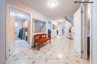 4322 Waterford Crescent • Mississauga, ON photo 4
