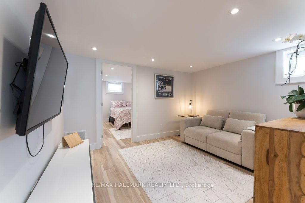 485 Evans Avenue • Toronto, ON photo 16
