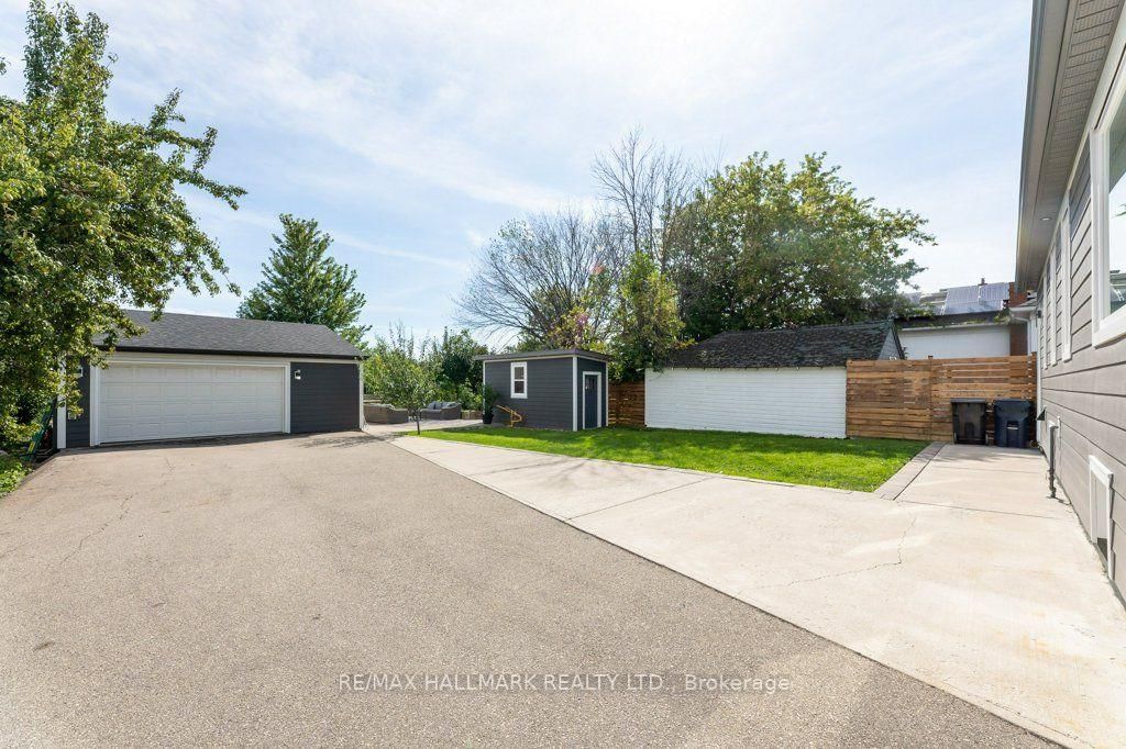 485 Evans Avenue • Toronto, ON photo 3
