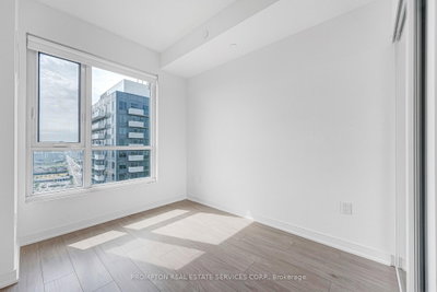 8 Nahani Mississauga,ON L4Z 4J8 — Photo 17
