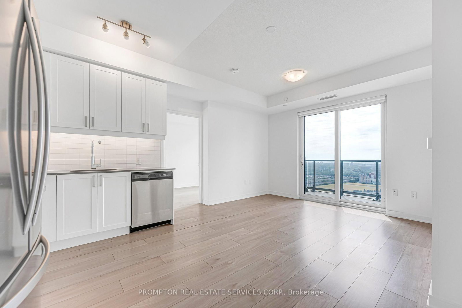 8 Nahani Way • #3320 • Mississauga, ON photo 4