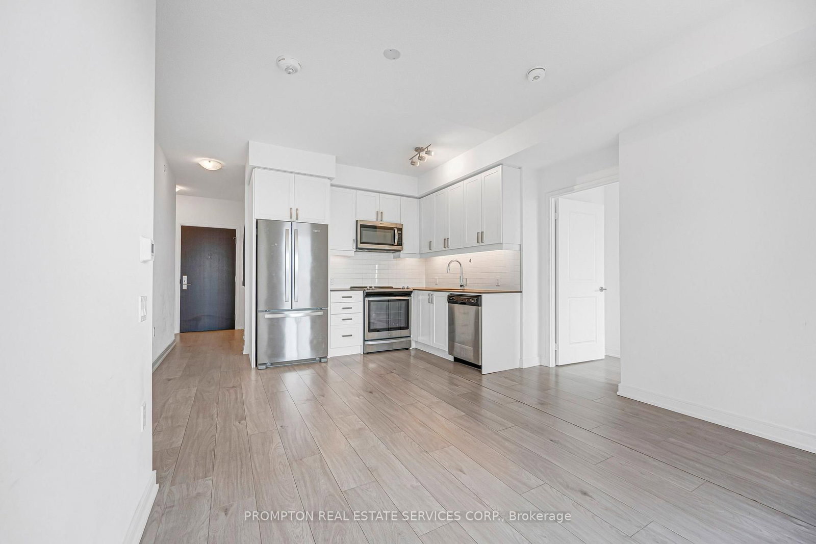8 Nahani Way • #3320 • Mississauga, ON photo 6