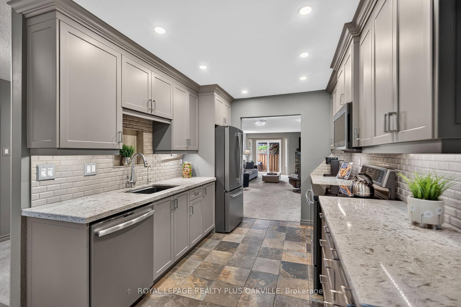 5255 Lakeshore Road • #53 • Burlington, ON photo 10