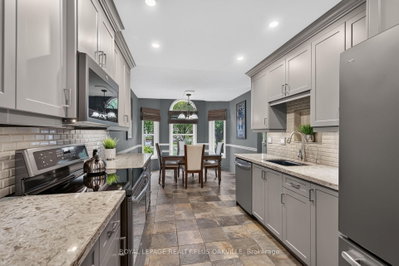 5255 Lakeshore Road • #53 • Burlington, ON photo 8