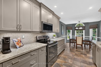 5255 Lakeshore Road • #53 • Burlington, ON photo 9