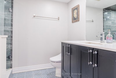 45 Kingsbridge Garden Mississauga,ON L5R 3K4 — Photo 28