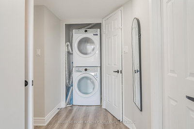 45 Kingsbridge Garden Mississauga,ON L5R 3K4 — Photo 32