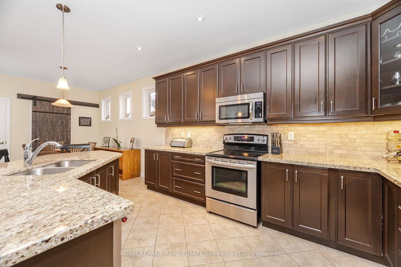 444 Coombs Court • Milton, ON photo 17