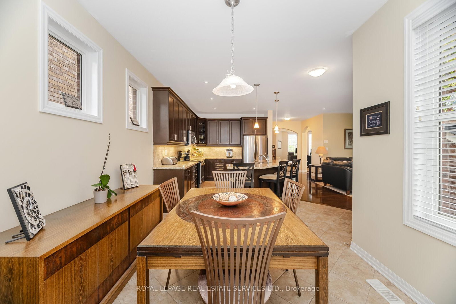 444 Coombs Court • Milton, ON photo 18