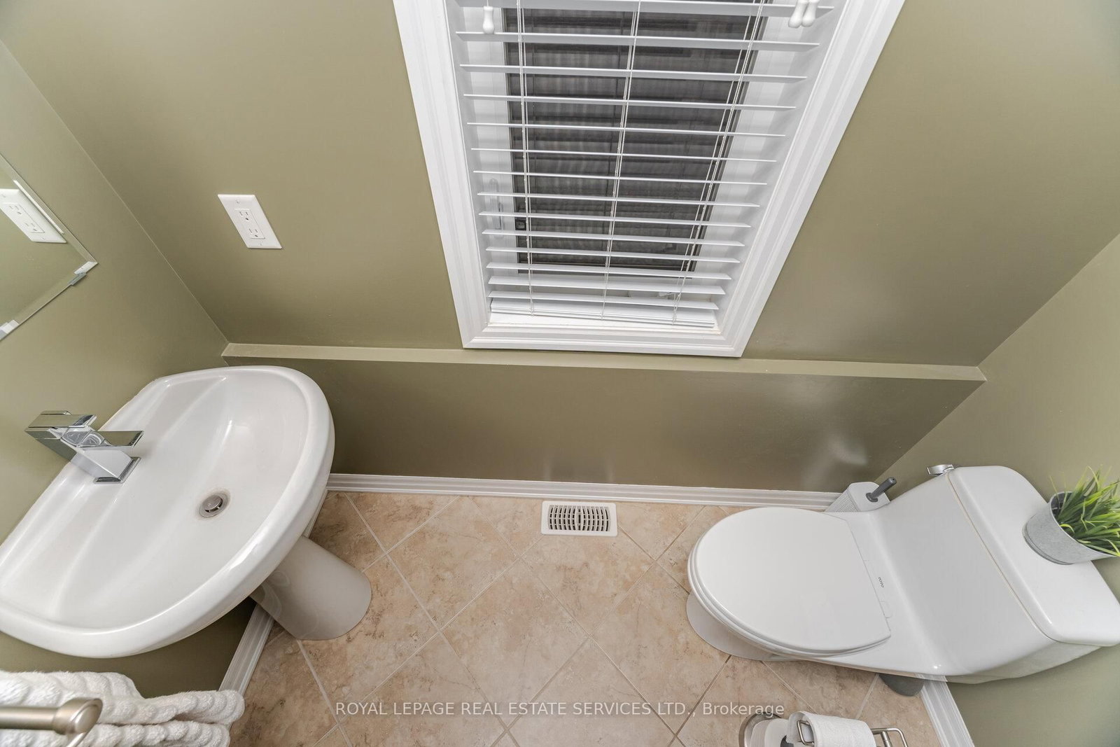 444 Coombs Court • Milton, ON photo 20