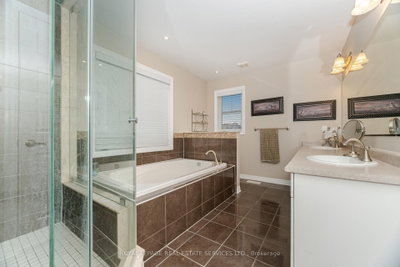 444 Coombs Milton,ON L9T 7N5 — Photo 28
