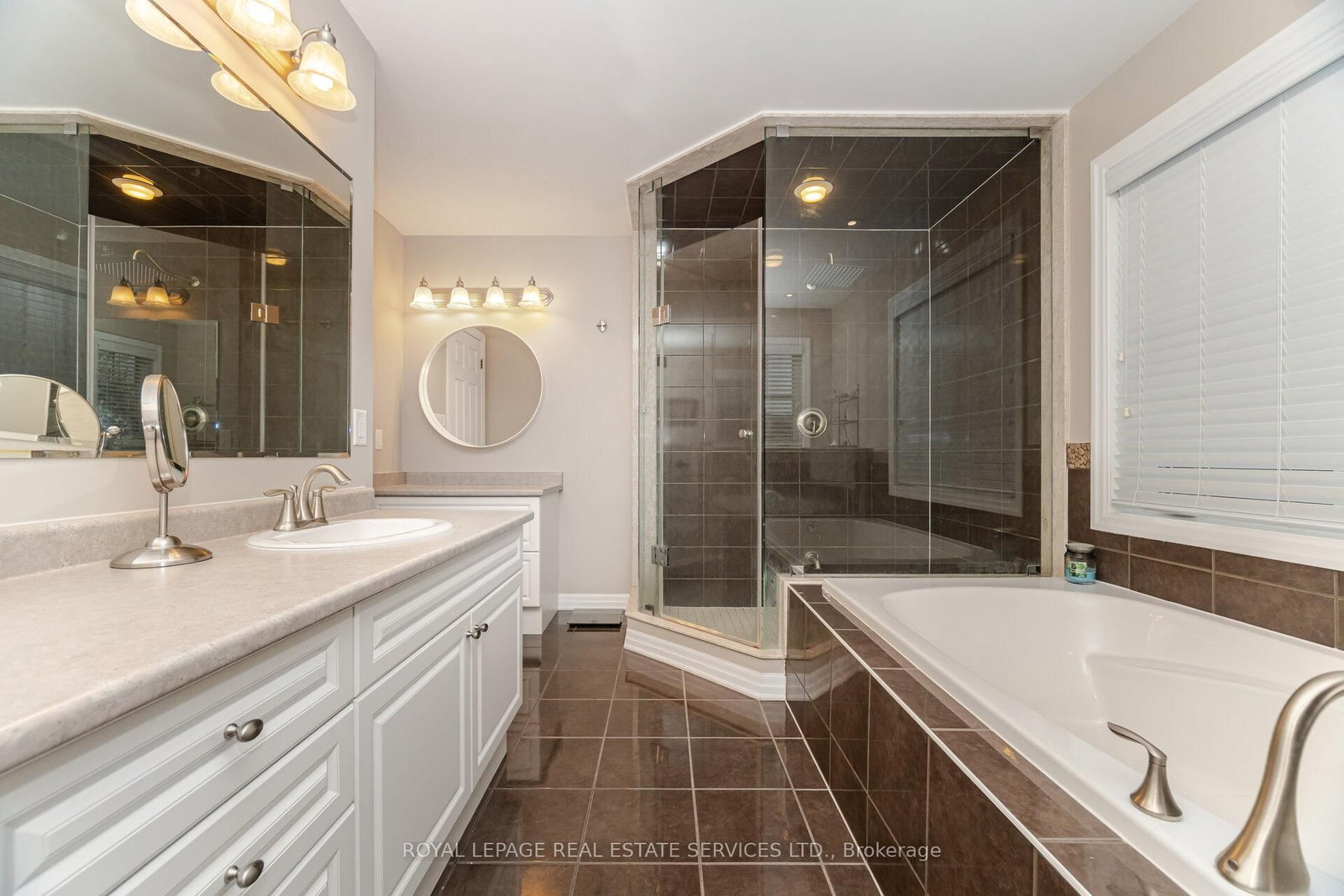 444 Coombs Court • Milton, ON photo 29