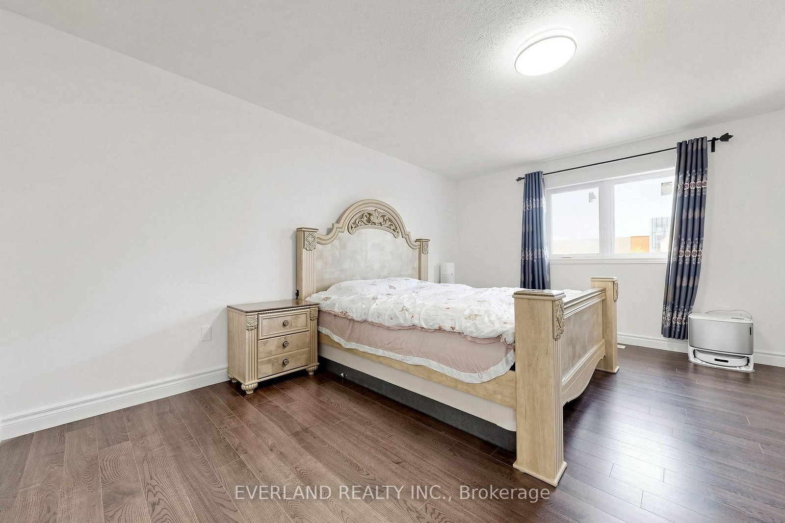 5588 Highbank Rd, Mississauga, view 10