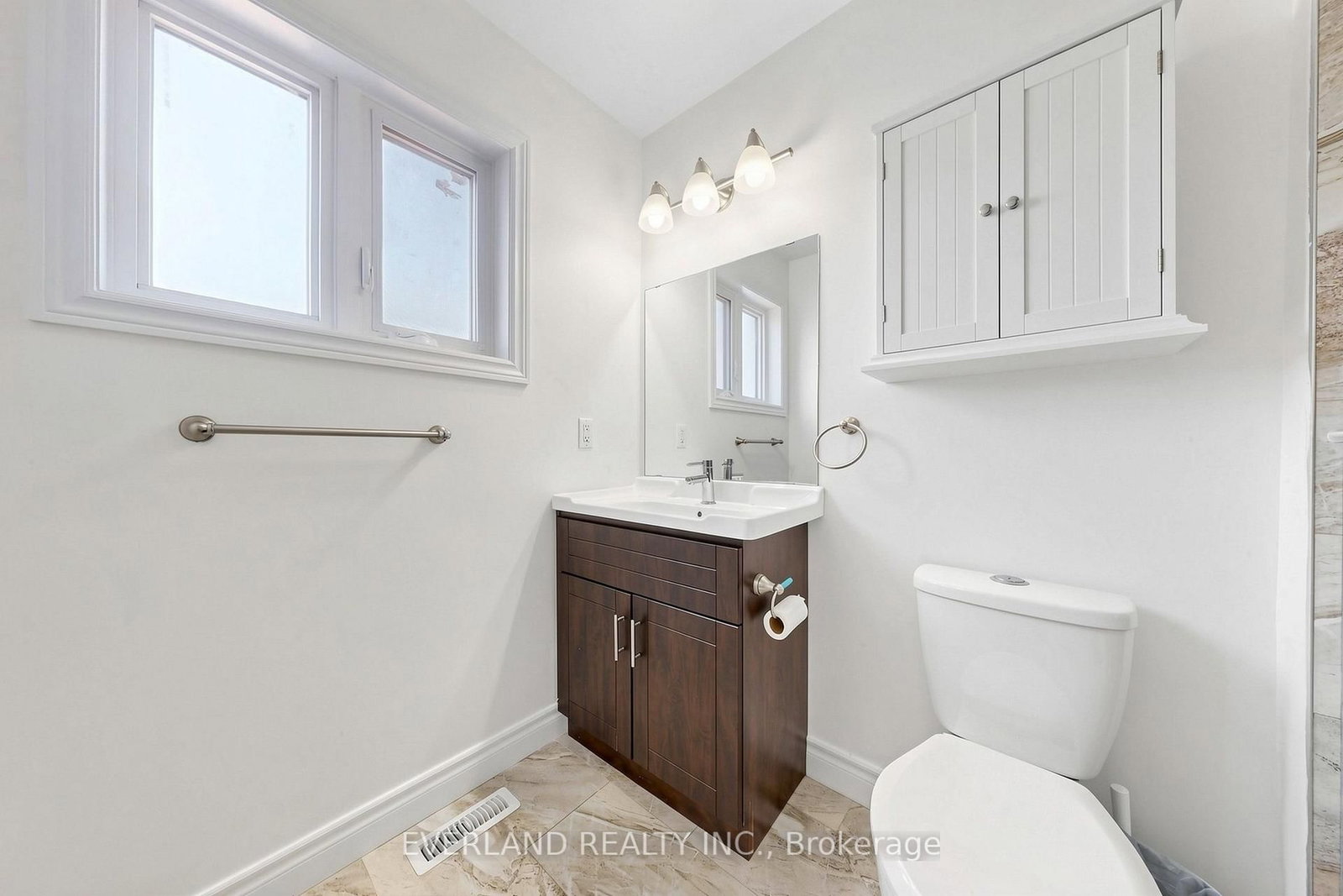 5588 Highbank Rd, Mississauga, view 11