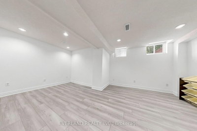 5588 Highbank Mississauga,ON L5M 6E4 — Photo 18