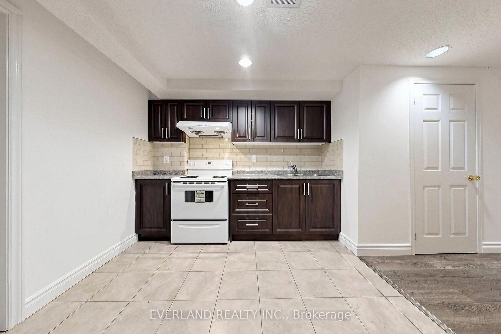5588 Highbank Rd, Mississauga, view 21