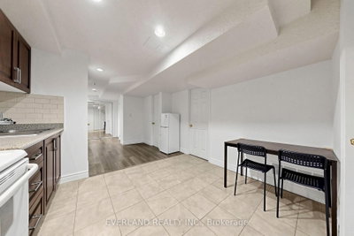 5588 Highbank Mississauga,ON L5M 6E4 — Photo 22