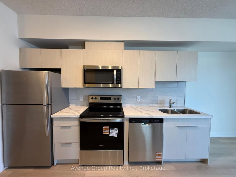 215 - 2825 Jane Street