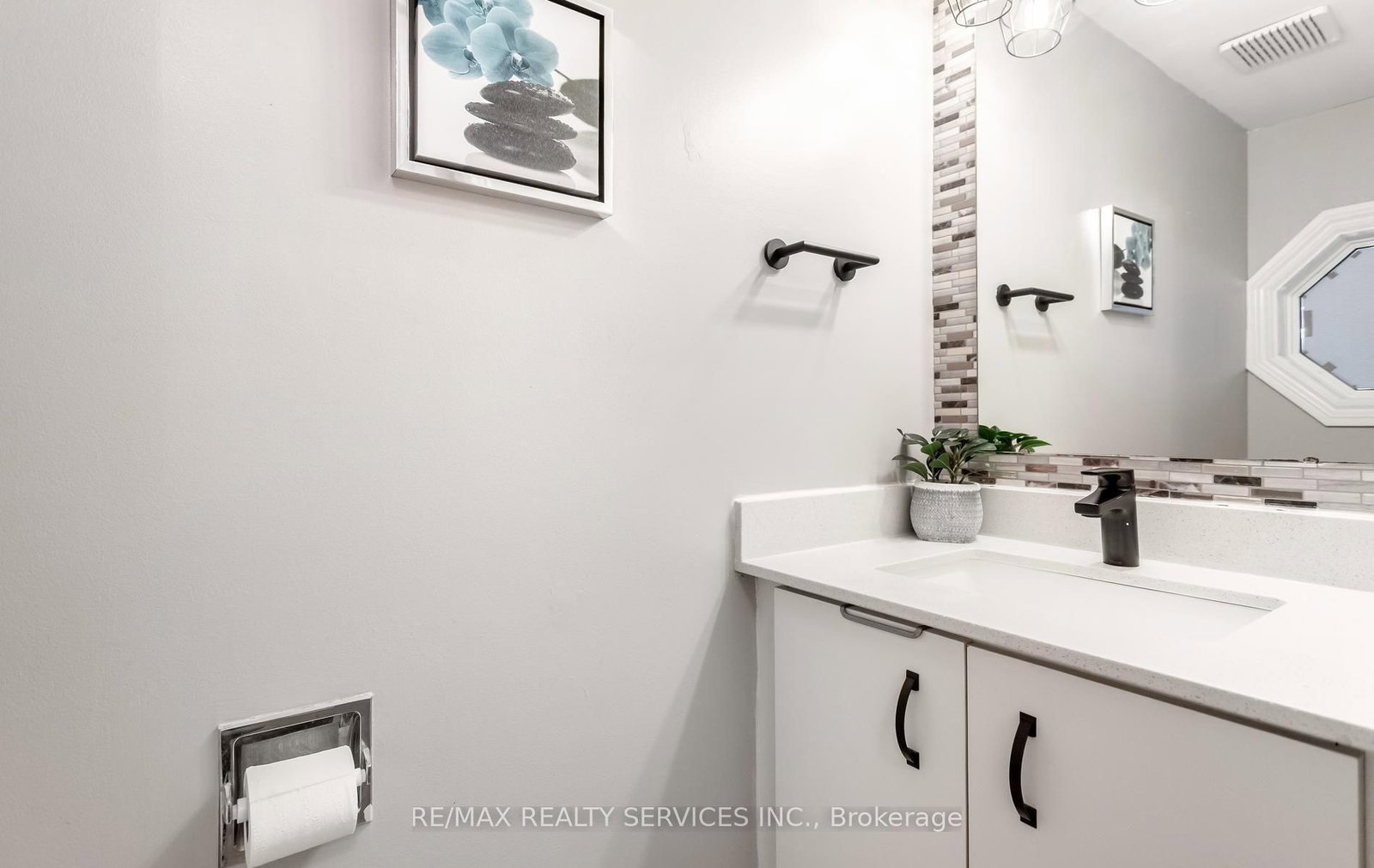 5659 Glen Erin Drive • #40 • Mississauga, ON photo 18