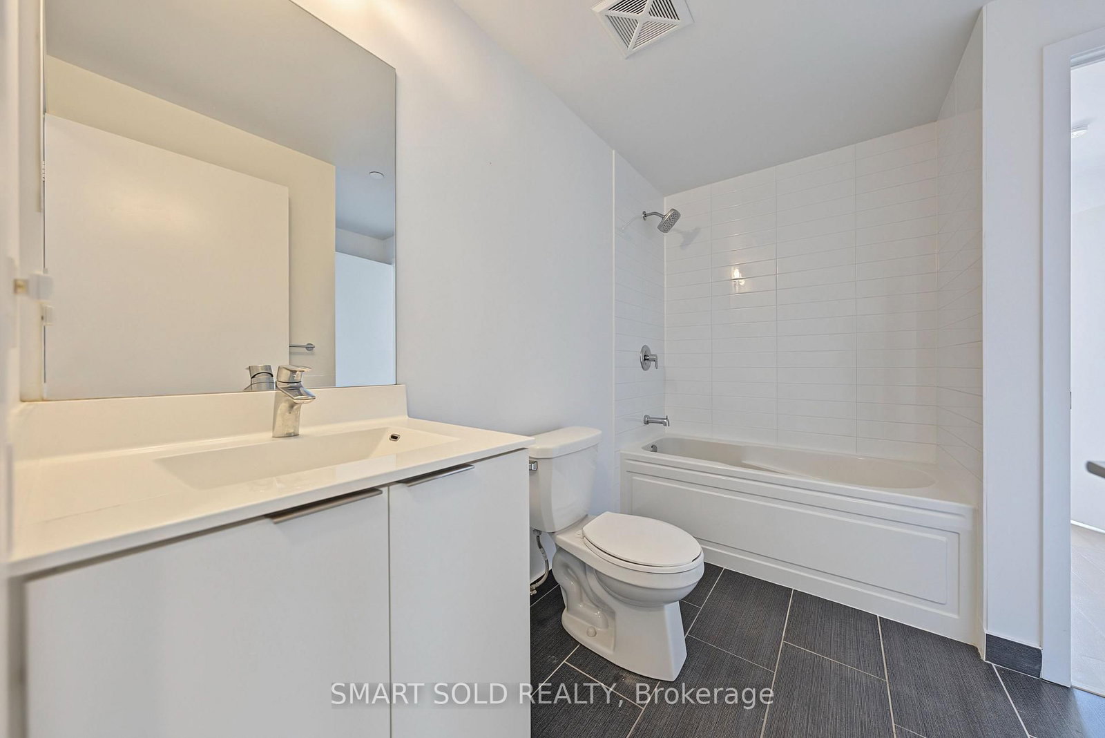 30 Shore Breeze Drive • #2313 • Toronto, ON photo 21