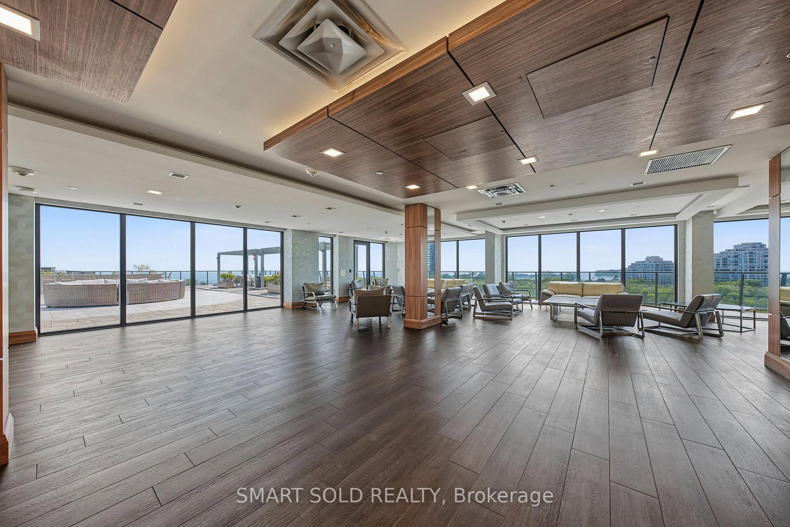30 Shore Breeze Drive • #2313 • Toronto, ON photo 42