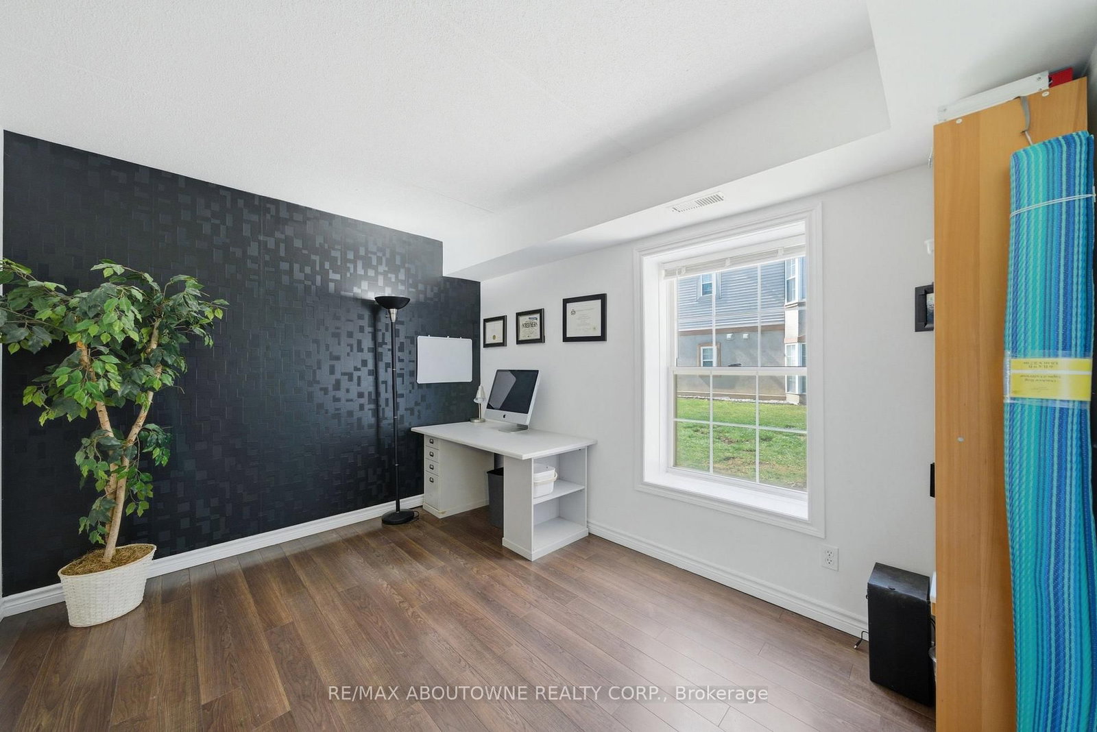 4015 Kilmer Drive • #111 • Burlington, ON photo 20