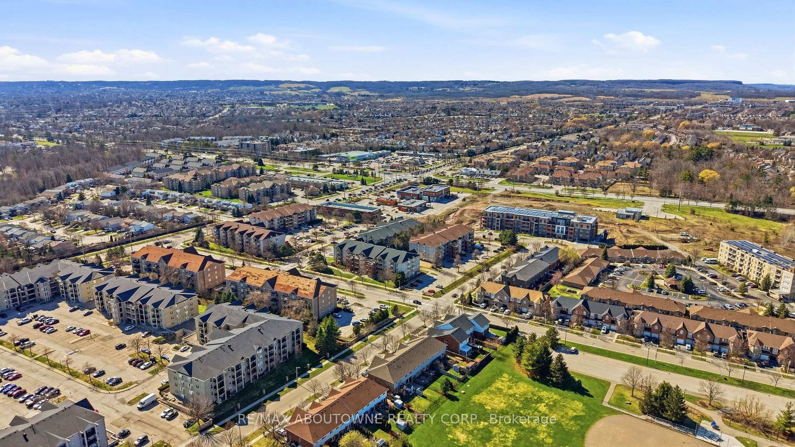 4015 Kilmer Drive • #111 • Burlington, ON photo 22