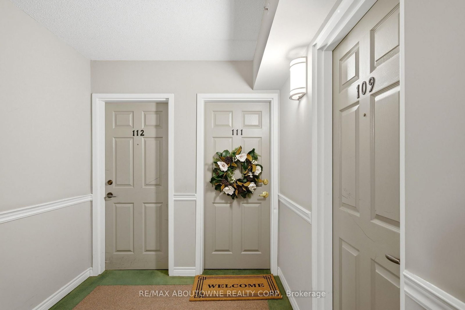 4015 Kilmer Drive • #111 • Burlington, ON photo 5