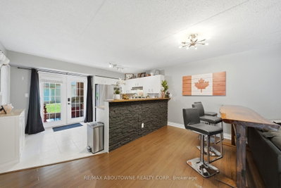 4015 Kilmer Drive • #111 • Burlington, ON photo 9