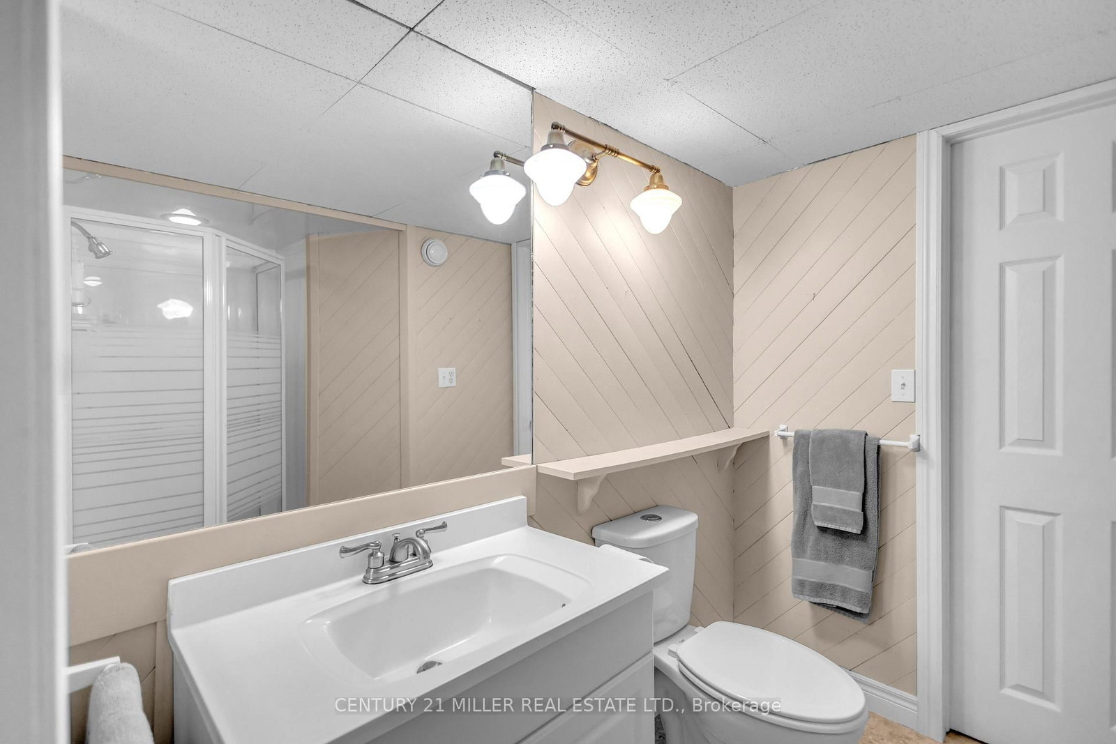 2175 Country Club Drive • #4 • Burlington, ON photo 26
