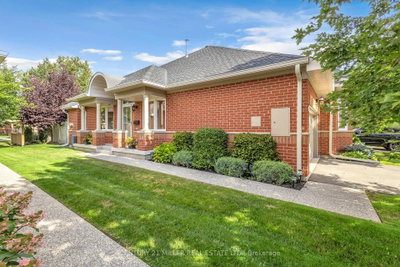 2175 Country Club Drive • #4 • Burlington, ON photo 3