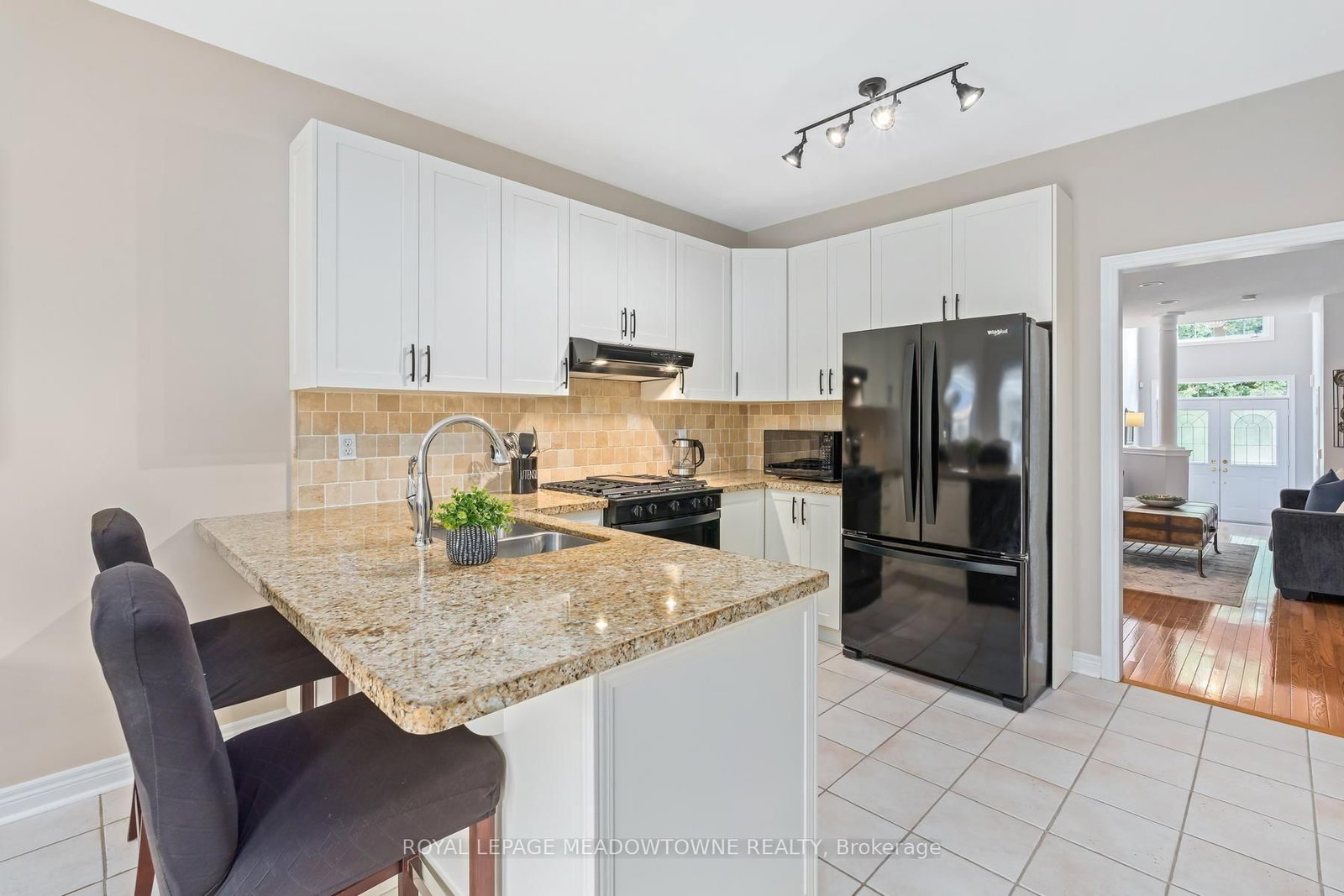 69 Chaplin Crescent • Halton Hills, ON photo 13