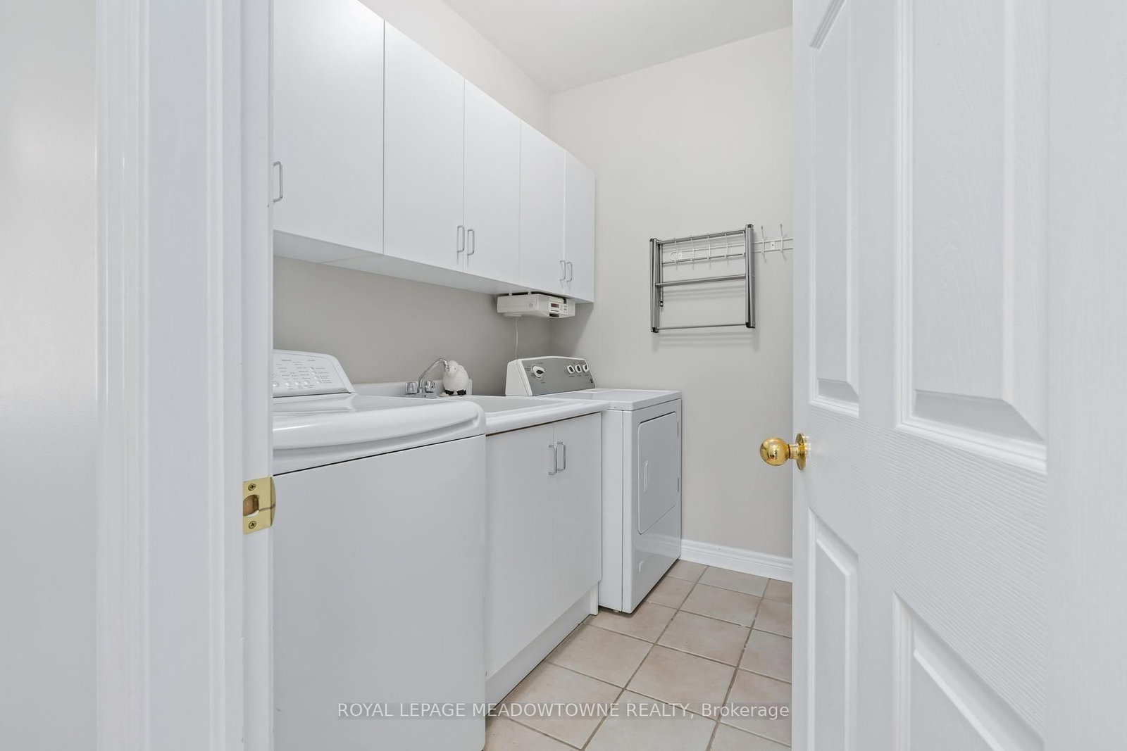 69 Chaplin Crescent • Halton Hills, ON photo 24
