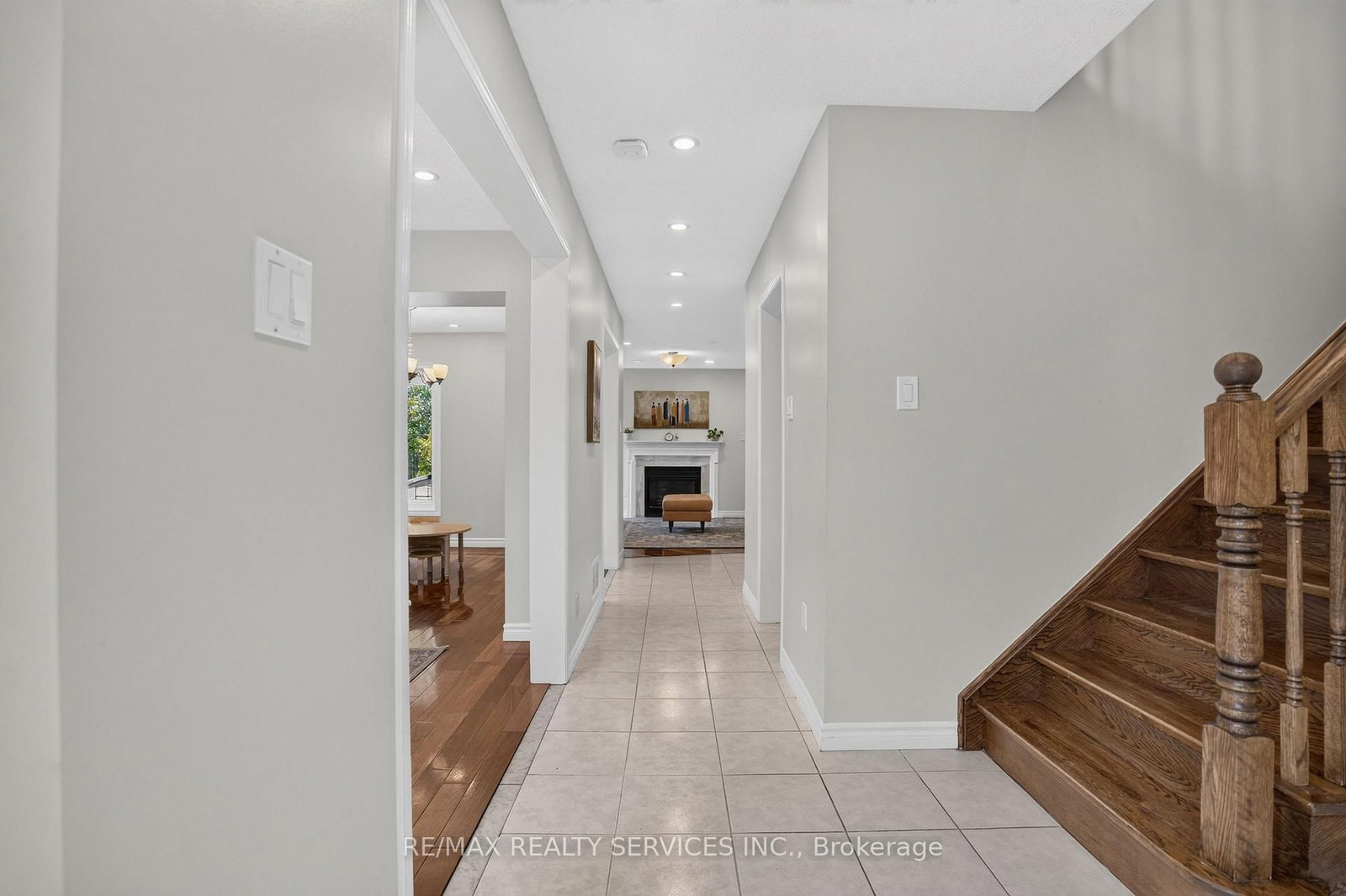 2153 Oak Bliss Crescent • Oakville, ON photo 10