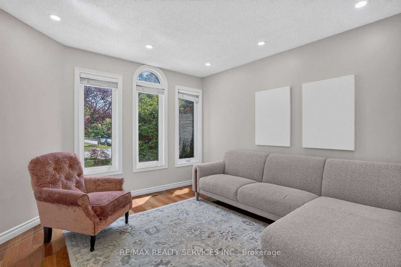 2153 Oak Bliss Crescent • Oakville, ON photo 13