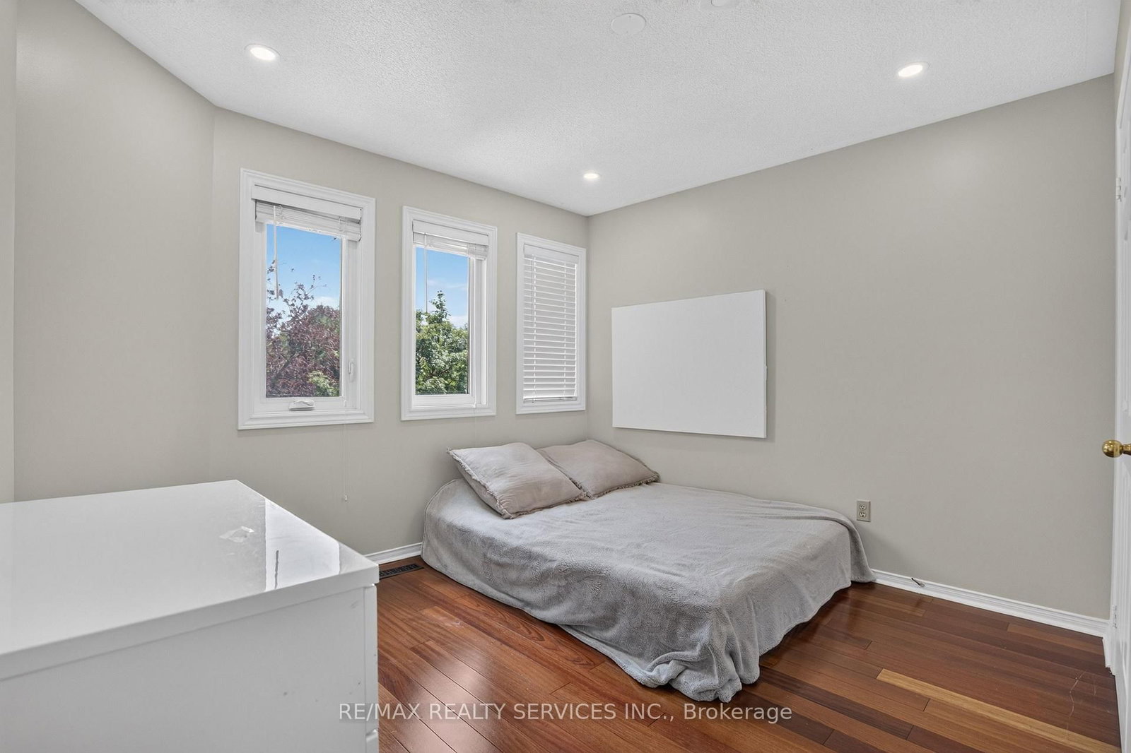 2153 Oak Bliss Crescent • Oakville, ON photo 31
