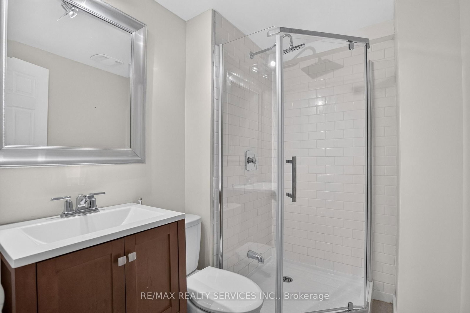 2153 Oak Bliss Crescent • Oakville, ON photo 46