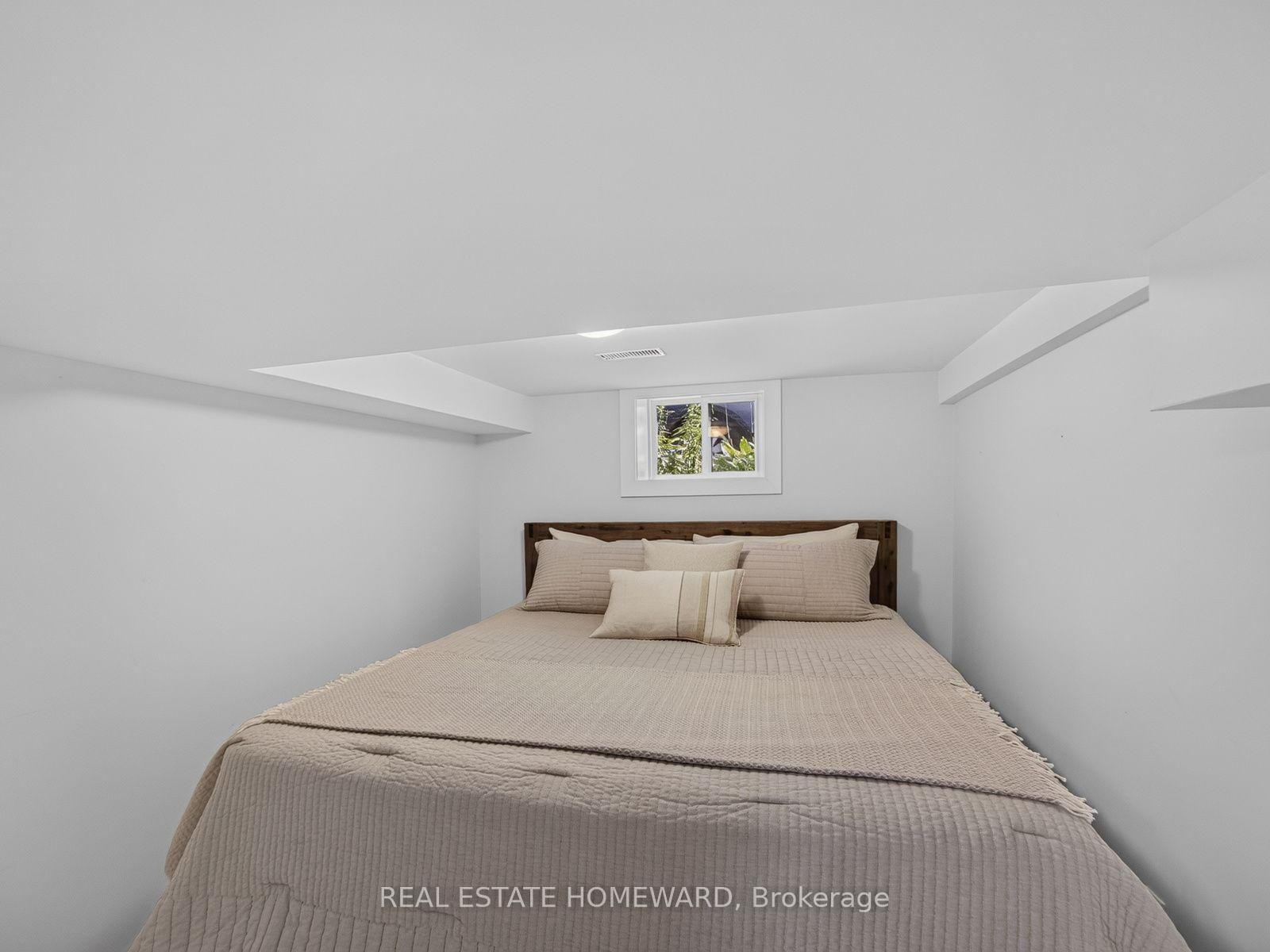 69 Ringley Avenue • Toronto, ON photo 26